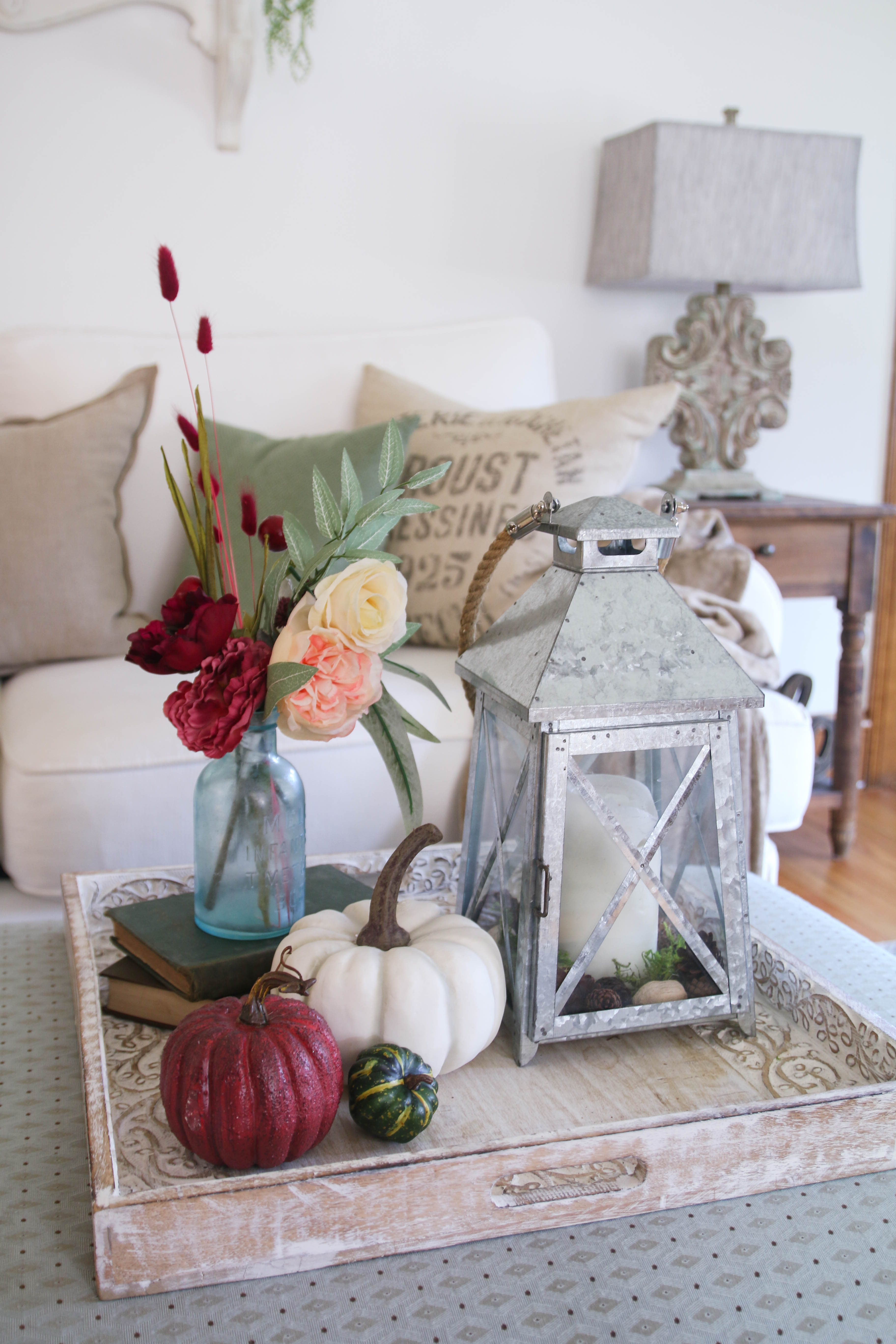 farmhouse fall vignette