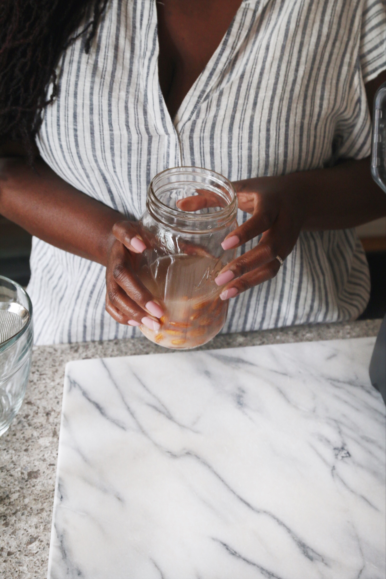 how to make diy almond milk 