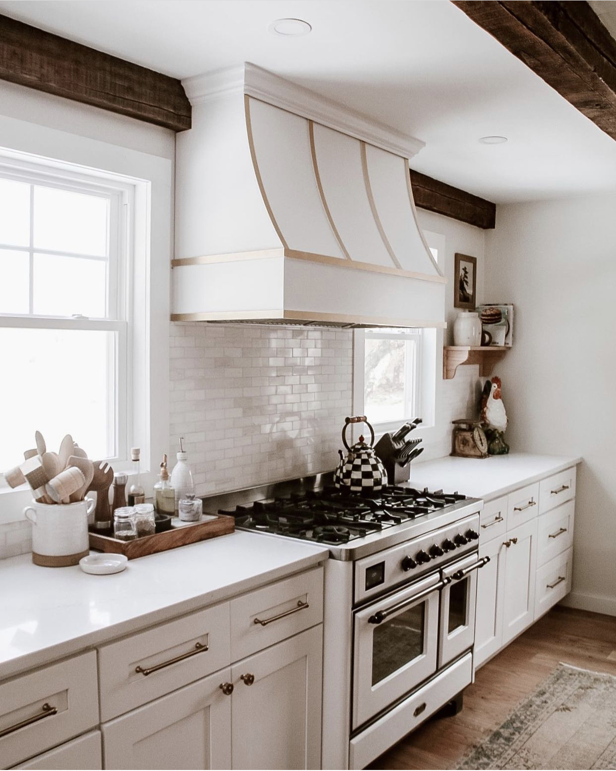 white kitchens